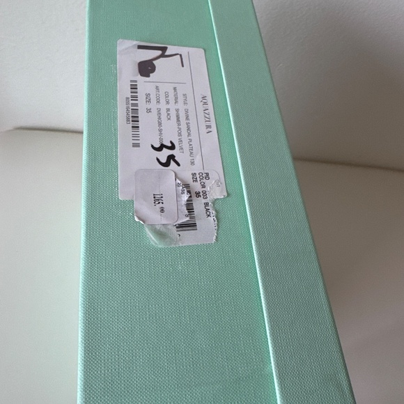 Aquazurra Shoe Box with Tissue Paper - Picture 7 of 13